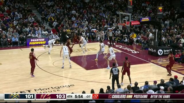 如入无人之境！斯蒂文斯无视防守暴力隔扣霸气侧漏