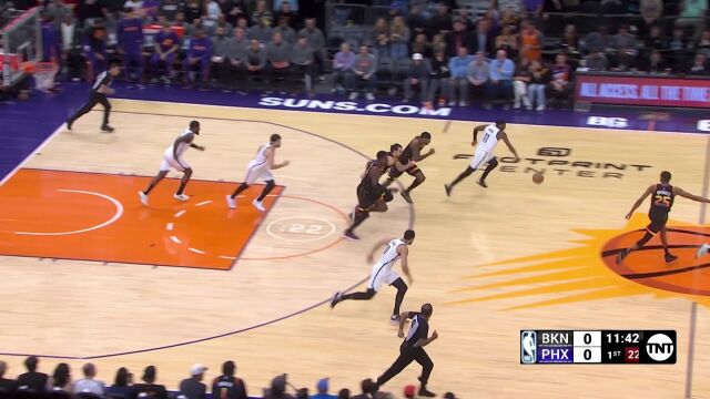 哈里斯开场三分手起刀落 布里奇斯撤步干拔中投完成回应