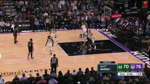 雄鹿vs国王英文原声全场回放