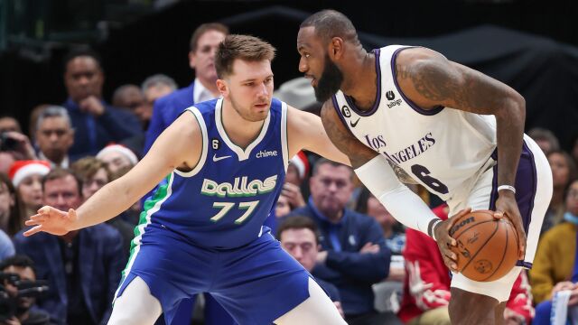 湖人115-124独行侠 詹姆斯空砍38分不敌东契奇32+9+9