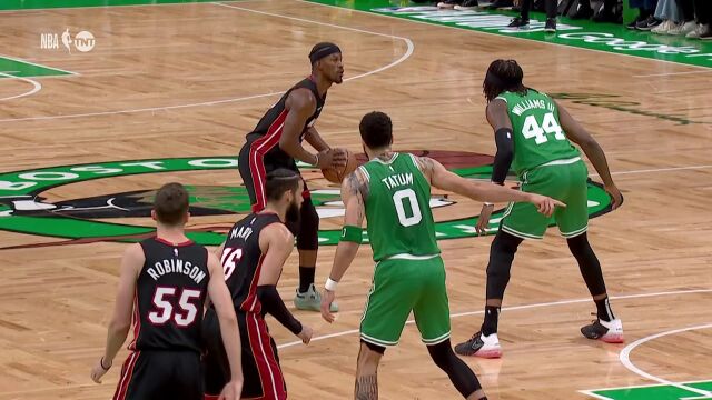 擒贼先擒王 罗威空中拦截正面封盖巴特勒