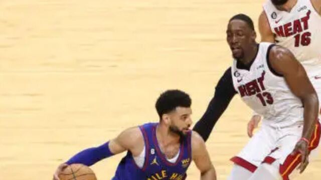 不知疲倦创造出了高命中率 穆雷上半场13中8砍下20分