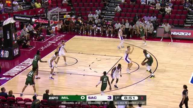 我不装了我摊牌了 法尔攻防结合迎着防守高抛打进神仙球