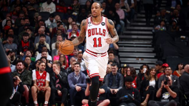 德罗赞vs猛龙集锦 狂轰23+7关键时刻连送大帽