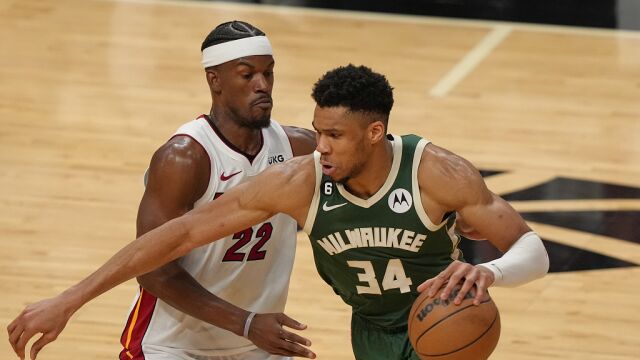 雄鹿114-119热火 巴特勒56分热火逆转雄鹿夺赛点