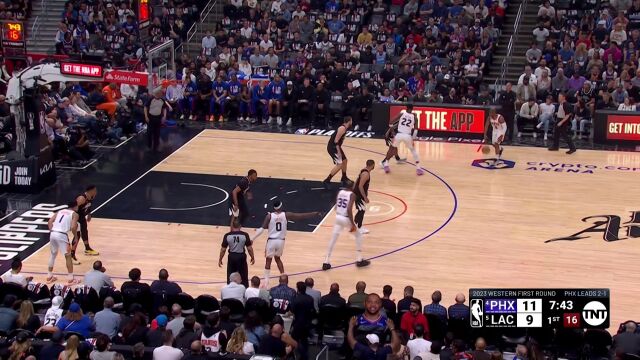 银瓶乍破水浆迸！布克里突外投个人连砍6分扩大领先