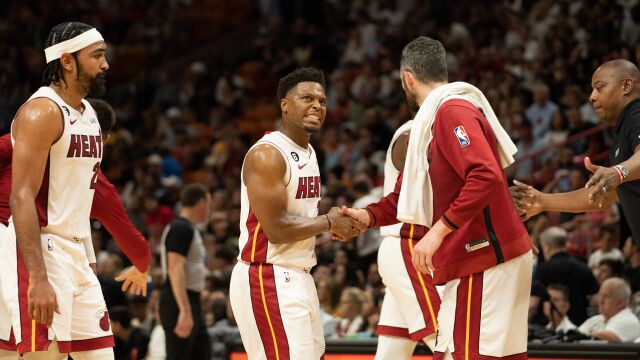 公牛91-102热火集锦 巴特勒29分斯特鲁斯7记三分热火淘汰公牛