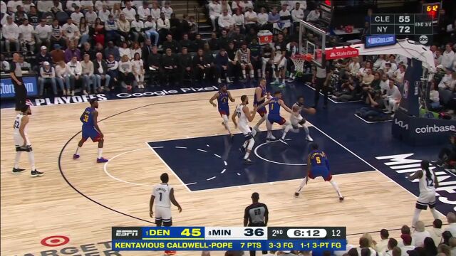 这流畅的配合令人眼花缭乱 森林狼不看人传球行云流水