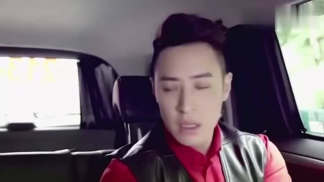 不良笑话:潘玮柏 杨丞琳同抢一辆计程车 无奈之下只好拼车