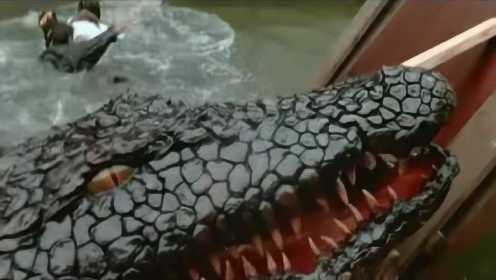 被污染的河水变异出巨型鳄鱼，开始攻击人类，三口吃掉一个成年人