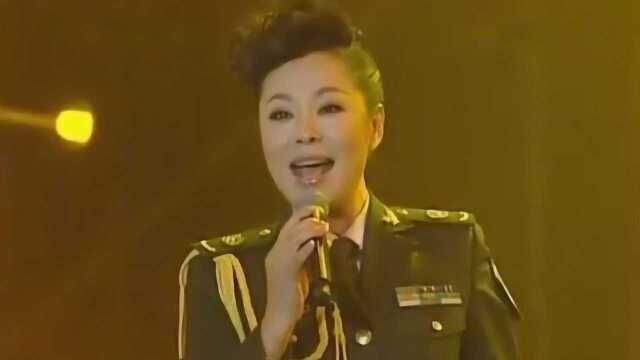 女高音歌唱家东方演唱代表作《太平年》,太好听了