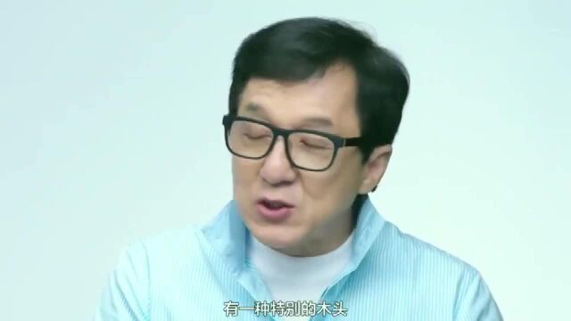 成龙亲自揭穿传武大师把戏,铁掌碎木板?你上你也行啊!