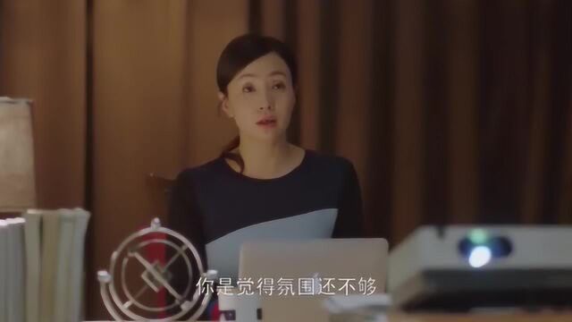 妈妈支持女儿的兴趣,在家搞这么一出,女儿被逼的说英语!