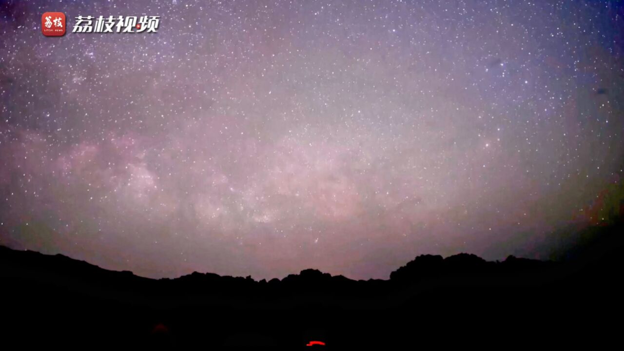 星河璀璨!新疆哈密大海道夏季银河梦幻唯美