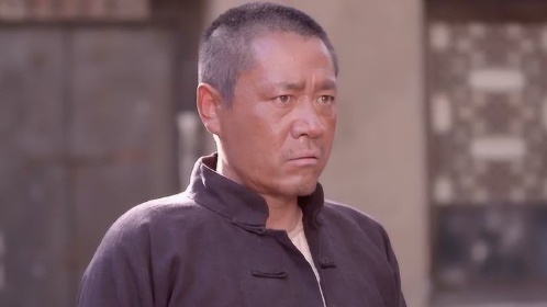 老农民：大胆儿问马仁礼有雨吗，马仁礼却说：气象台不说清楚了吗