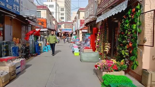 内蒙古包头东河区南门外大街与站北路的太平寺商城