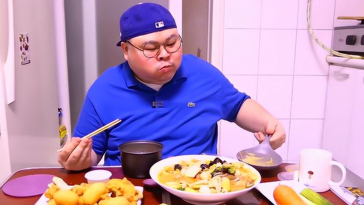 韩国吃播肥仔孤独的午餐干就完了