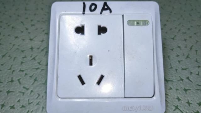 3KW热水器该用多大插座?10A还是16A的?老电工手把手教给你