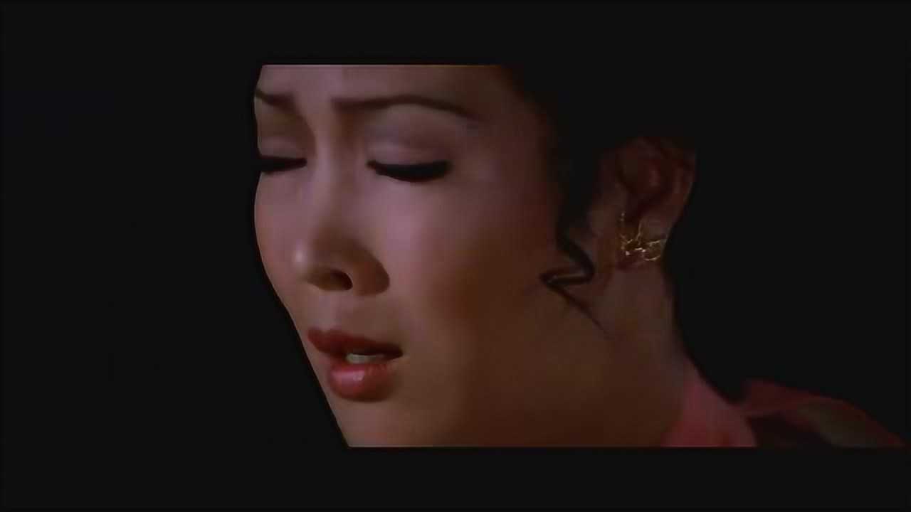 邵氏恐怖片降头降头师深夜带富婆盗坟炼尸油
