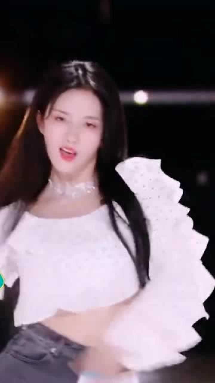 刘些宁跳舞全场沸腾导师这就是女团的标准