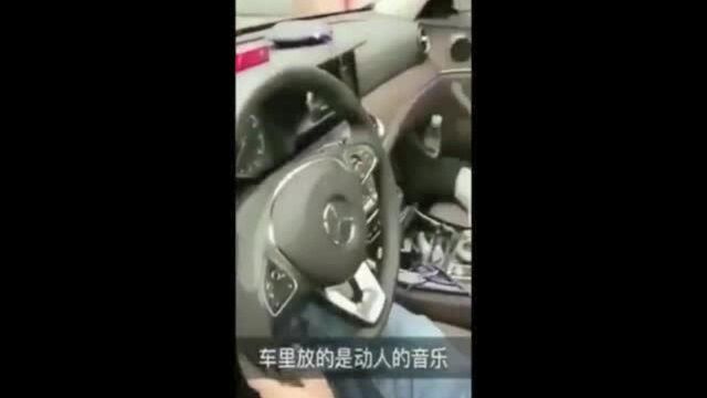 网管 年纪轻轻就如此成功 可能要膨胀了