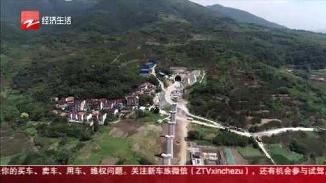 杭绍台铁路林盘山隧道今天全线贯通 明年浙江将实现“1小时交通圈”