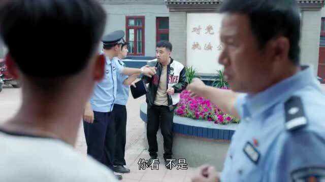 小镇警事:一个傻子嫌疑人,竟牵扯出这么多社会问题