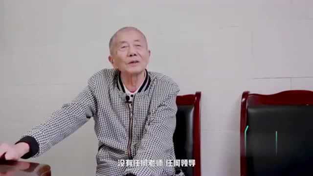 91岁体育老师退休30年仍坚持上课:我的课谁都不能占