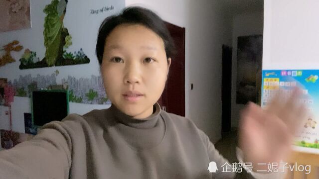 大晚上嫂子找小叔子帮忙,小叔子很高兴,嫂子很无语