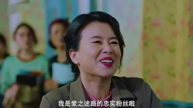 妈妈当着女儿的一个举动,女儿在学校,脸都丢光了!