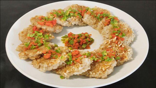 武汉特色菜香煎藕饼的正宗做法,外酥里嫩又多汁,孩子天天吵着吃