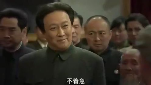 毛泽东：愣头青当面质问毛主席，哪料毛主席处变不惊，一一驳回