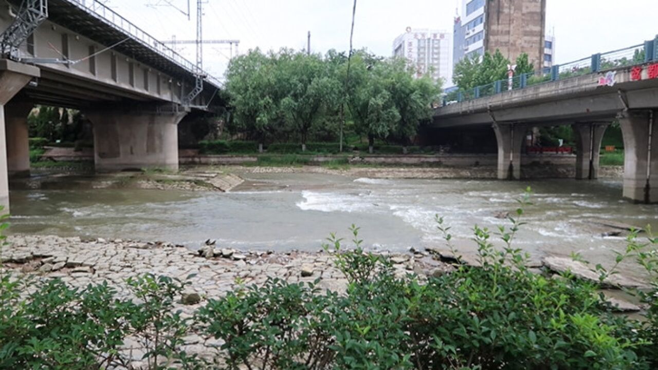 果然视频丨 应对连续降雨天气,白浪河开闸放水