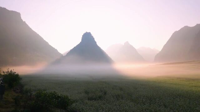 【我们的新时代】更望湖:雾里看花别样景