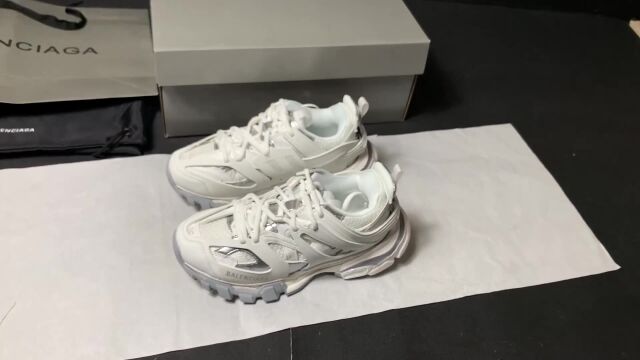 巴黎世家/Balenciaga 巴黎世家3.0低帮老爹鞋 白灰