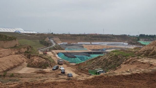 山西平遥200多亩耕地何以变成粉煤灰填埋场?