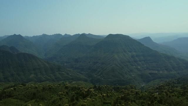 在户外,也能享受多乐可剃须刀的清爽体验,这个520,为他专属定制#多乐可 #手动剃须 #林林一