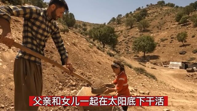 生活在大山里的人们想要建造装修房子,基本上都是一家人亲力亲为