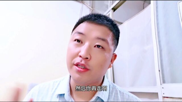 看专业保洁是如何打扫重油污的厨房的!