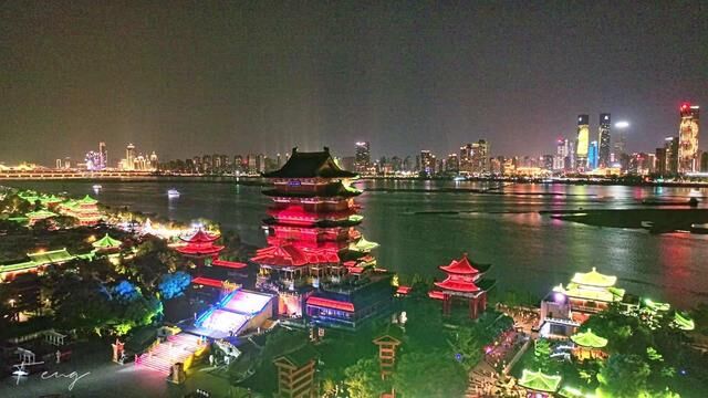 赣江两岸#南昌 #地标建筑 #滕王阁 #夜景 #南昌赣江夜景