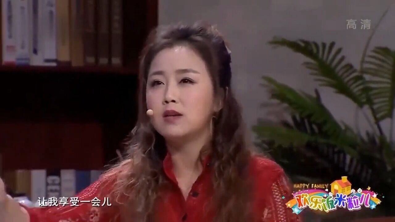 小品《唠叨也是幸福》,仨女儿嫌母亲太唠叨,笑中带泪太精彩