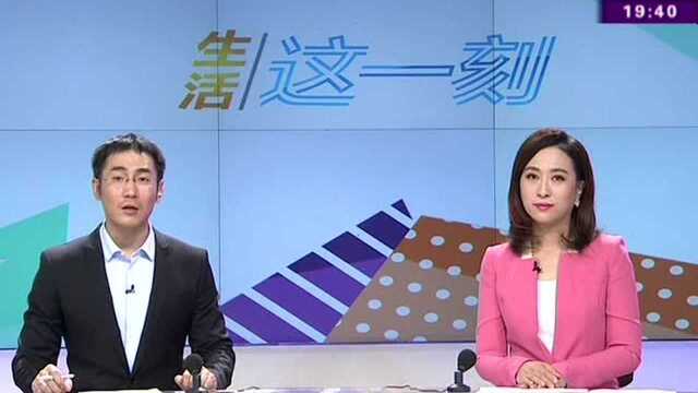 977路患病乘客突发疾病 乘务员奔向医院求救援