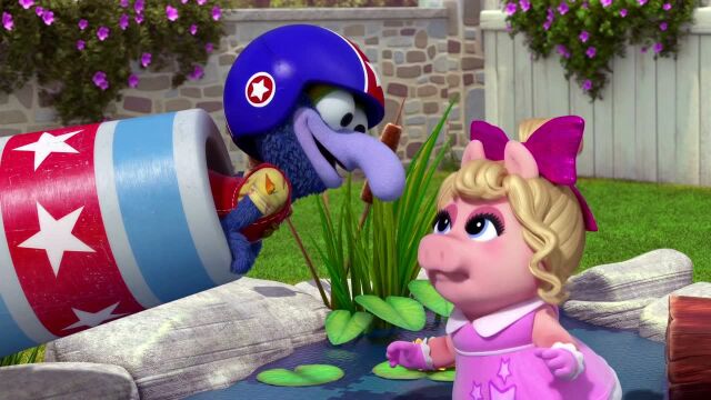 Piggy and Gonzo's Show and Tell | Muppet Babies | Disney Junior