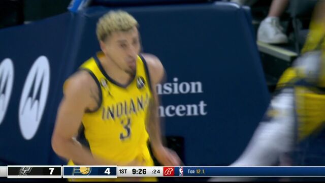 哈利伯顿篮下1v3腋下送妙传 杜阿尔特心领神空切挑篮