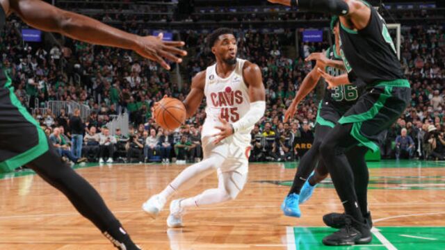 米切尔vs凯尔特人集锦 狂揽41+4滑翔暴扣一条龙