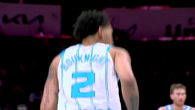 虐筐盛宴！布克奈特与波尔津吉斯扣篮对飚