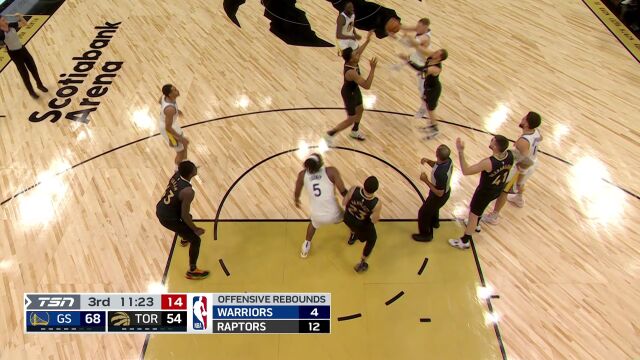 你能投进我非得回敬一个 汤普森弗林三分博弈