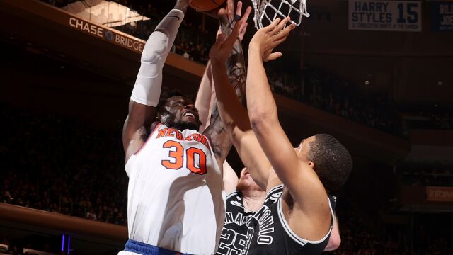 兰德尔vs马刺集锦 全场25+13两双数据篮下翻云覆雨