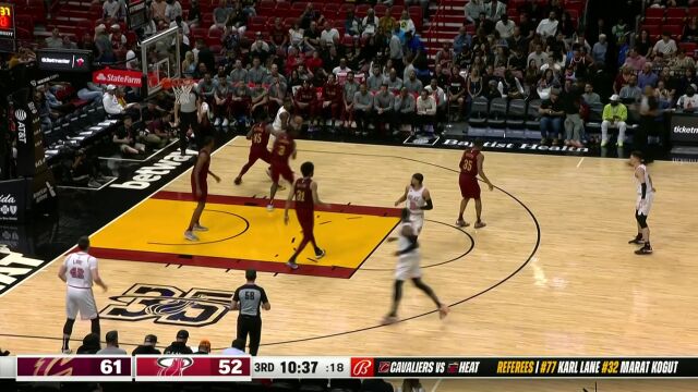 用老东家的方式回应老东家 乐福底角三分洞穿球网