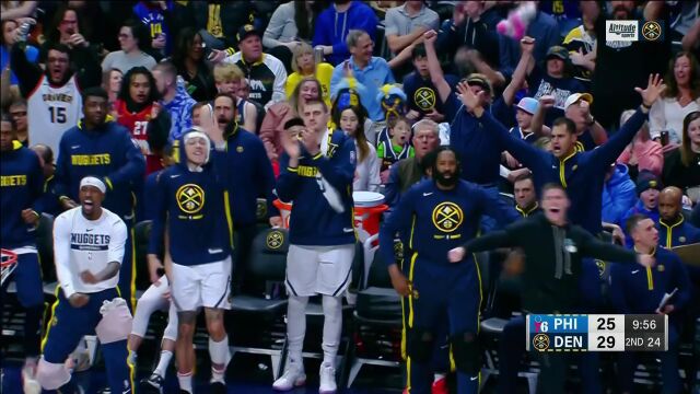 平地一声雷 杰夫格林大鹏展翅单臂劈扣